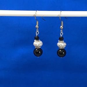 21314 ⭐️Onyx and Silver Earrings⭐️